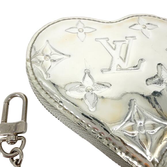 LOUIS VUITTON Heart Coin Purse Monogram Mirror - Picture 9 of 14